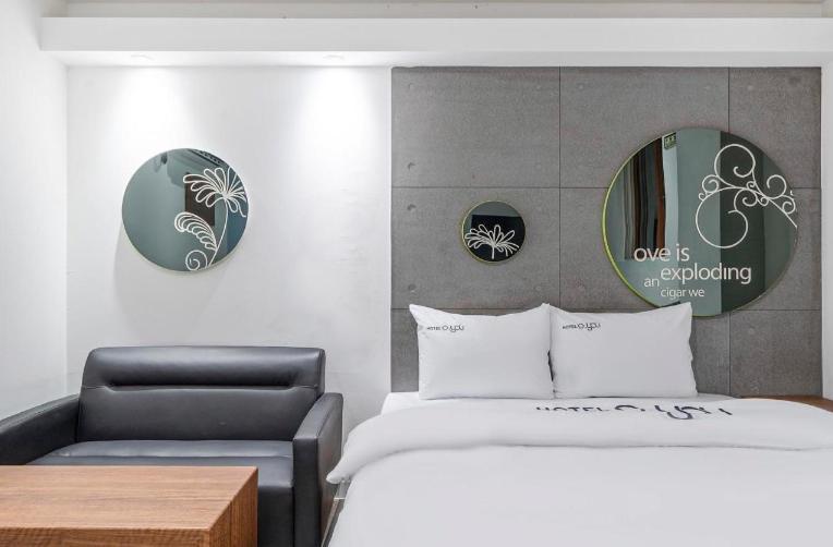 Ou Hotel Daegu Buitenkant foto